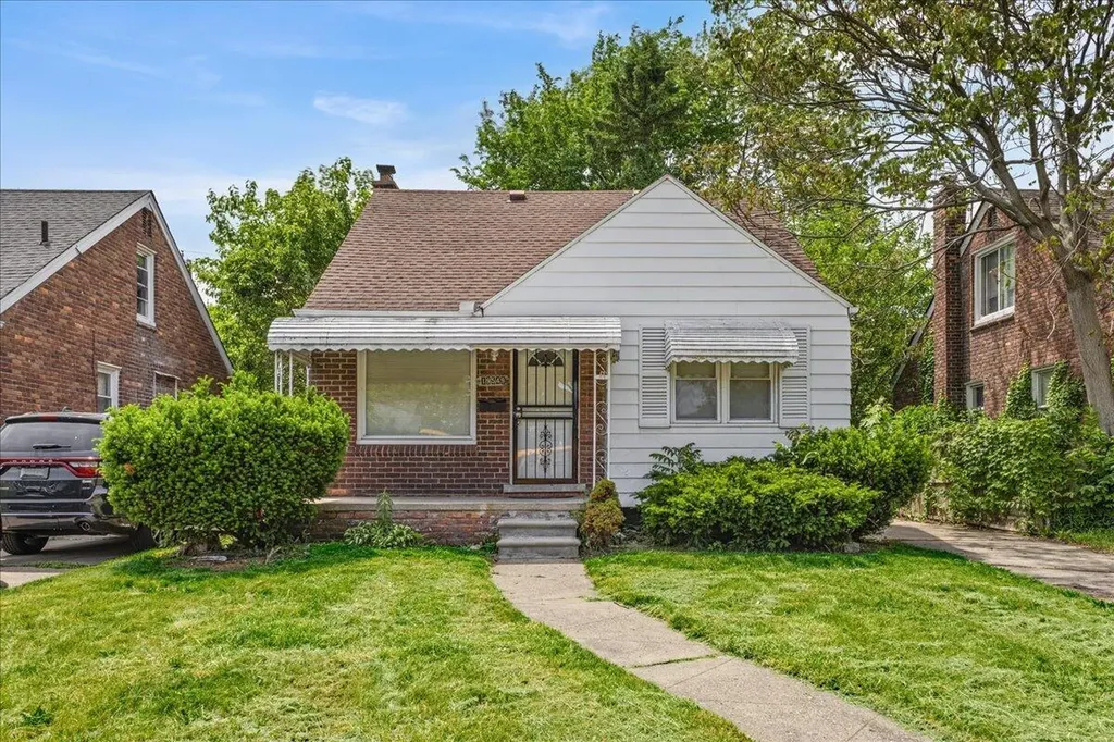 19549 Barlow Street Detroit City MI 48205