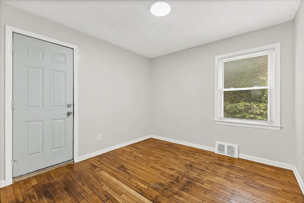19549 Barlow Street Detroit City MI 48205