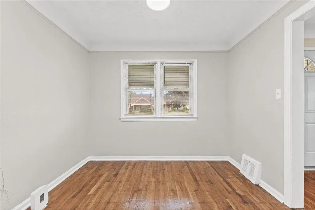 19549 Barlow Street Detroit City MI 48205