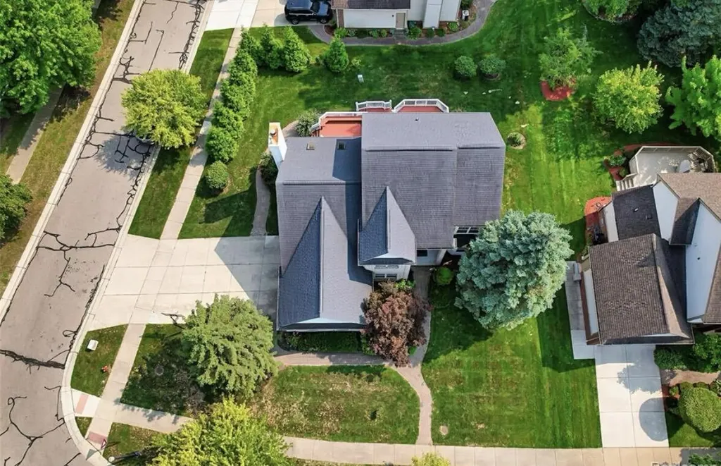 29301 Morningview Street Farmington Hills City MI 48331