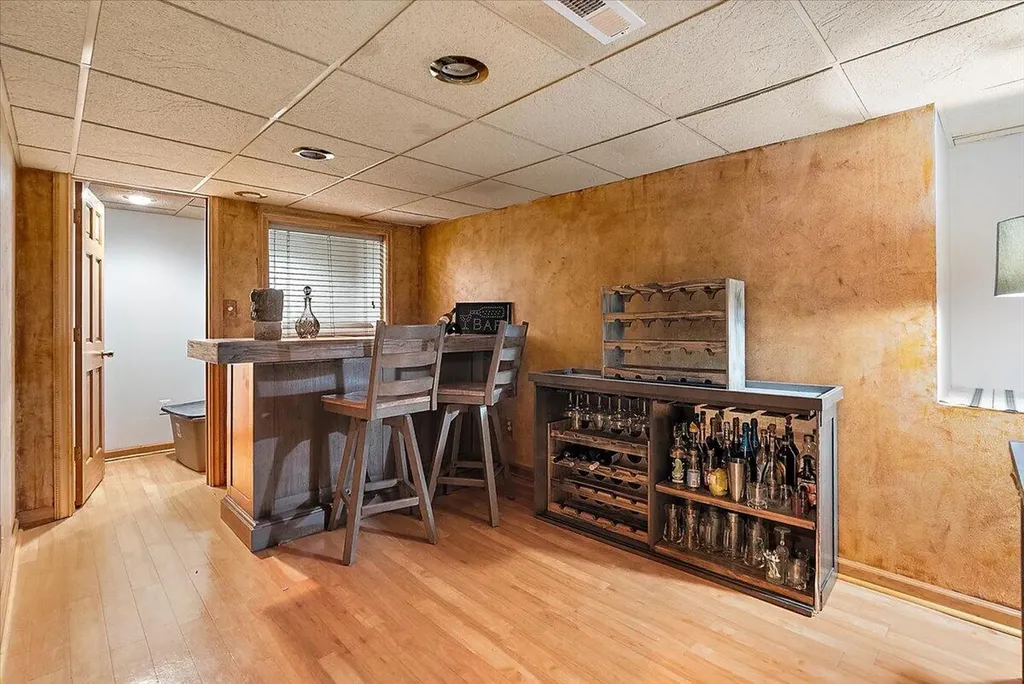 29301 Morningview Street Farmington Hills City MI 48331