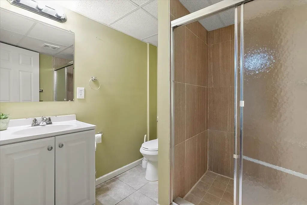 29301 Morningview Street Farmington Hills City MI 48331