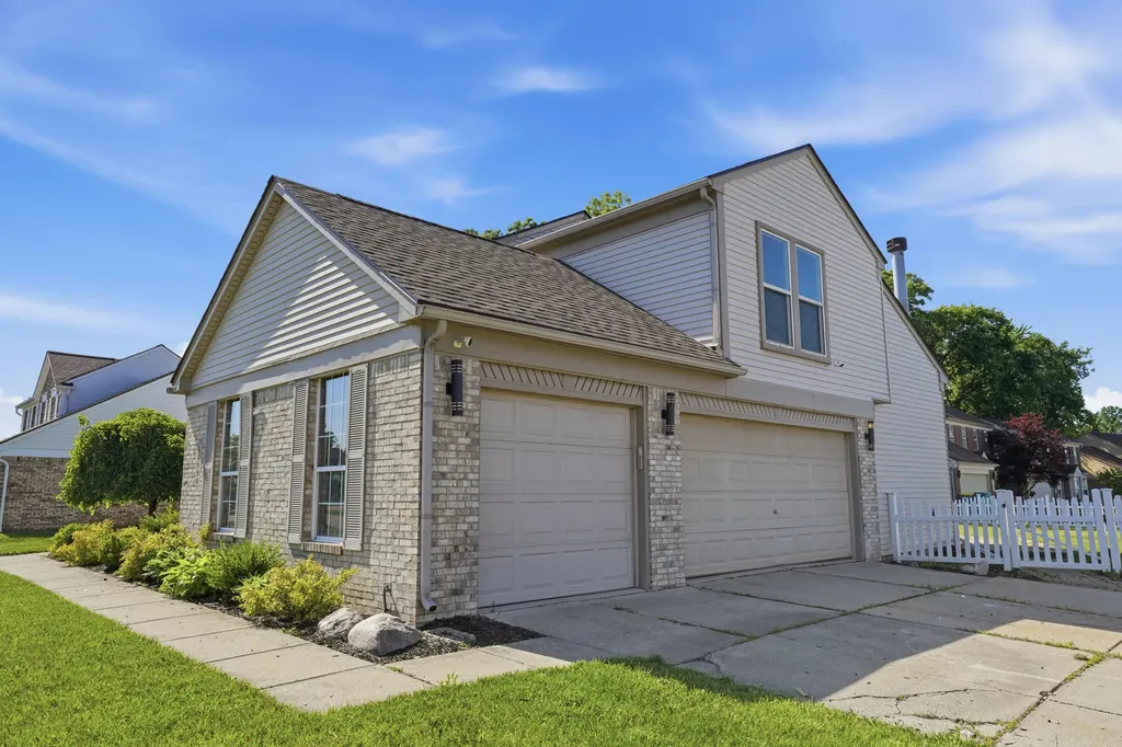 44890 Greenwood Drive Van Buren Charter Township MI 48111