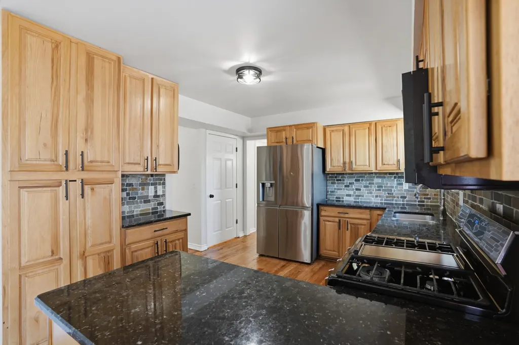 44890 Greenwood Drive Van Buren Charter Township MI 48111