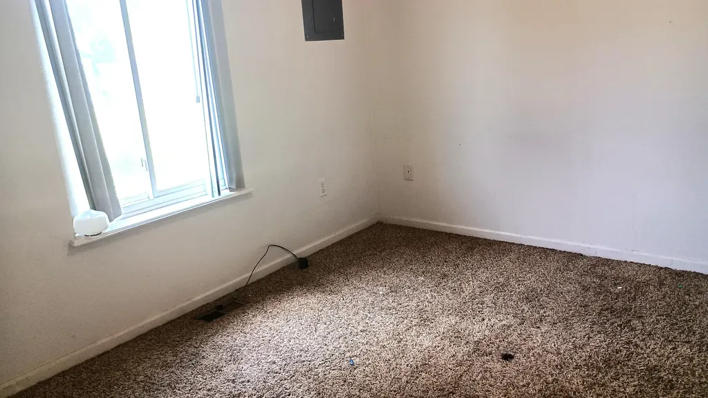 1738 Oak Street Monroe City MI 48161