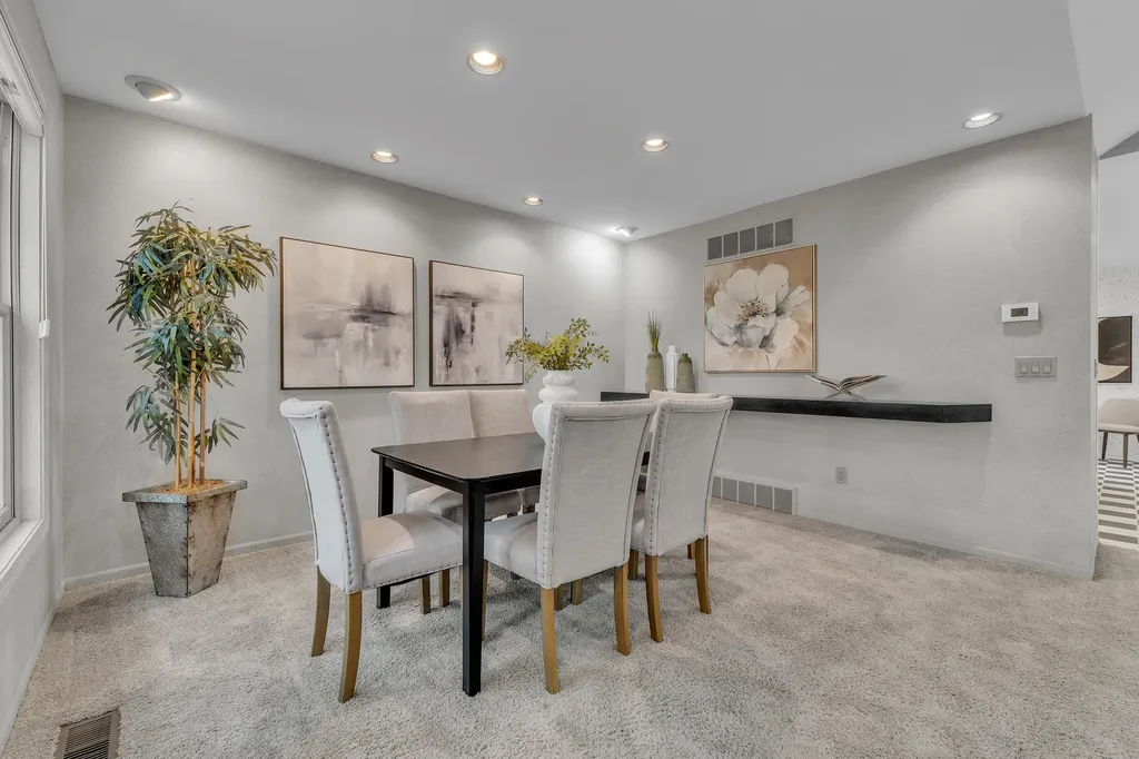 558 Heritage Drive Ann Arbor City MI 48105