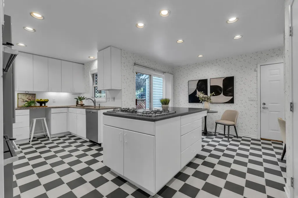 558 Heritage Drive Ann Arbor City MI 48105