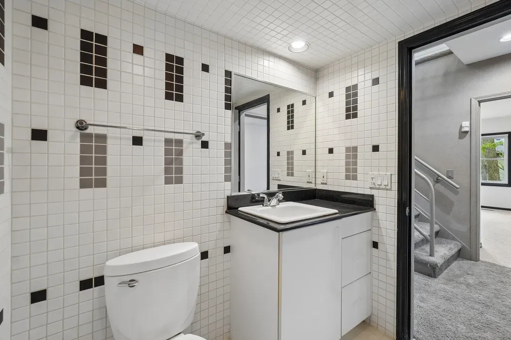 558 Heritage Drive Ann Arbor City MI 48105