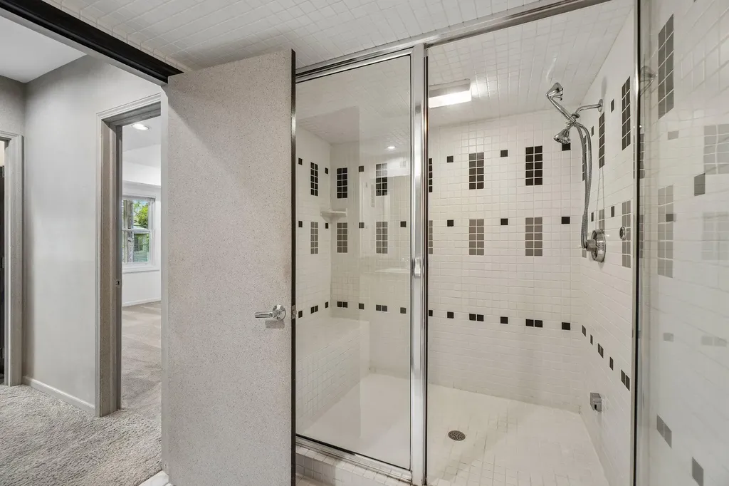 558 Heritage Drive Ann Arbor City MI 48105