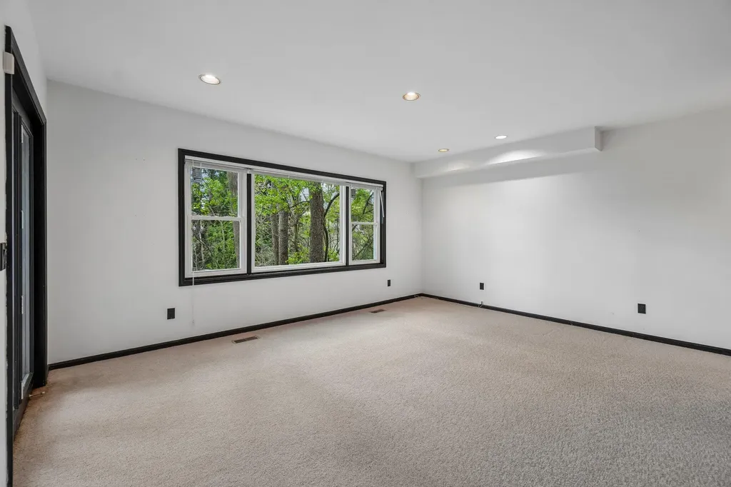 558 Heritage Drive Ann Arbor City MI 48105