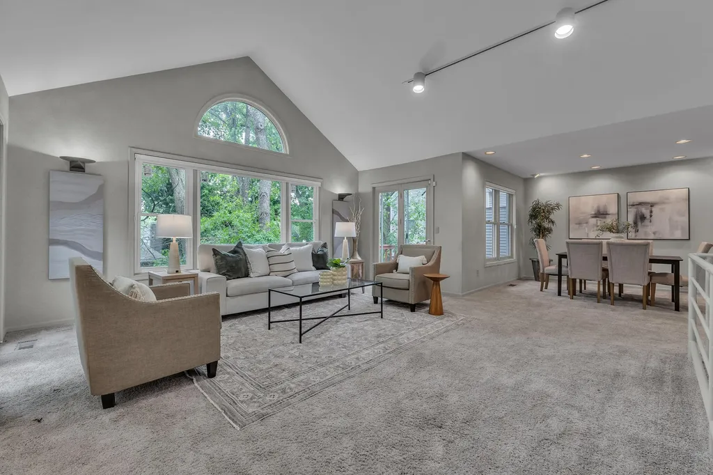 558 Heritage Drive Ann Arbor City MI 48105