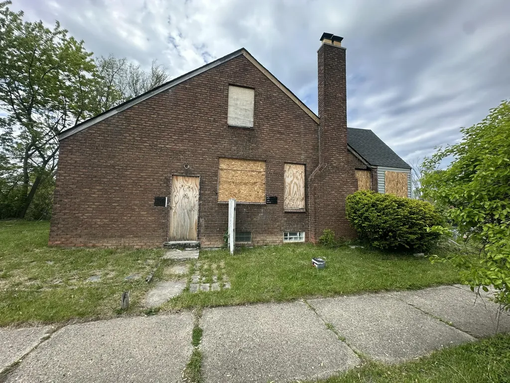 19301 Runyon Street Detroit City MI 48234