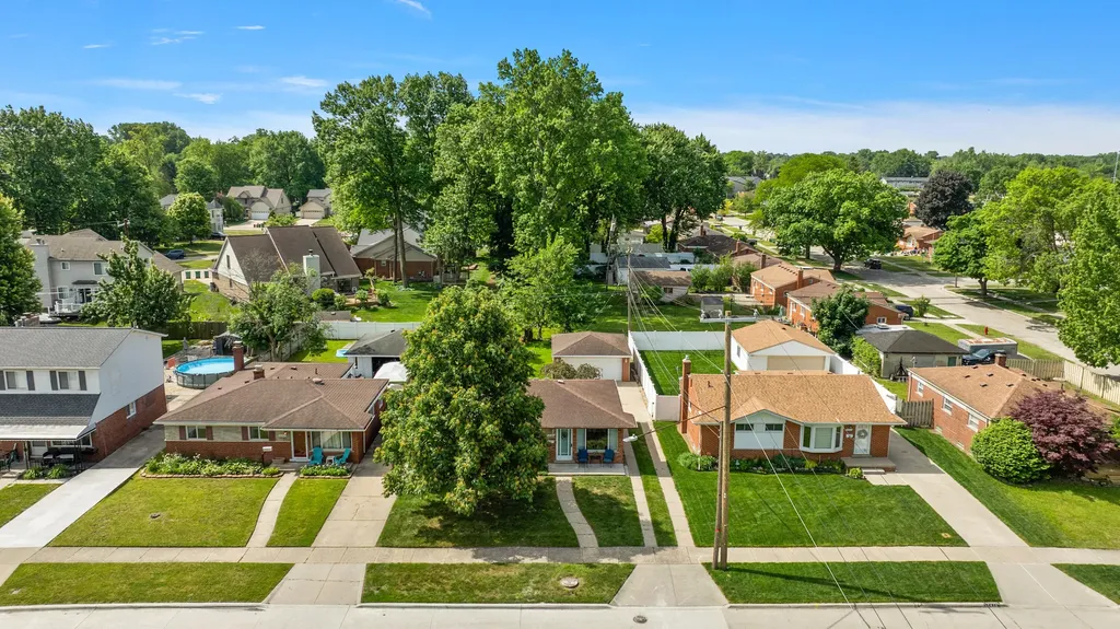 32369 Alvin Street Garden City City MI 48135