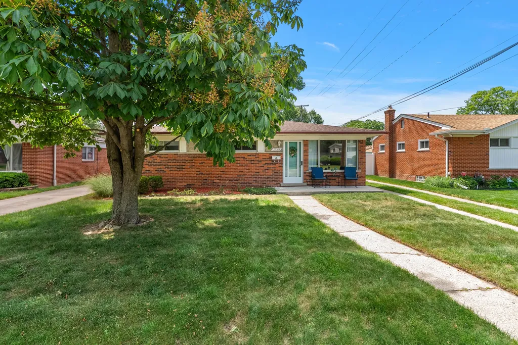 32369 Alvin Street Garden City City MI 48135