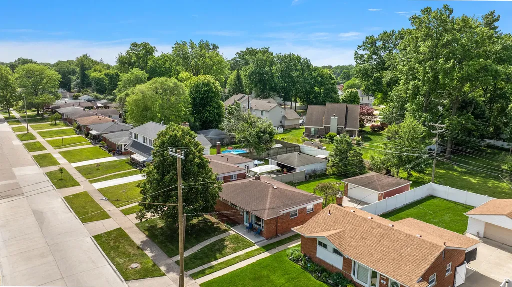 32369 Alvin Street Garden City City MI 48135