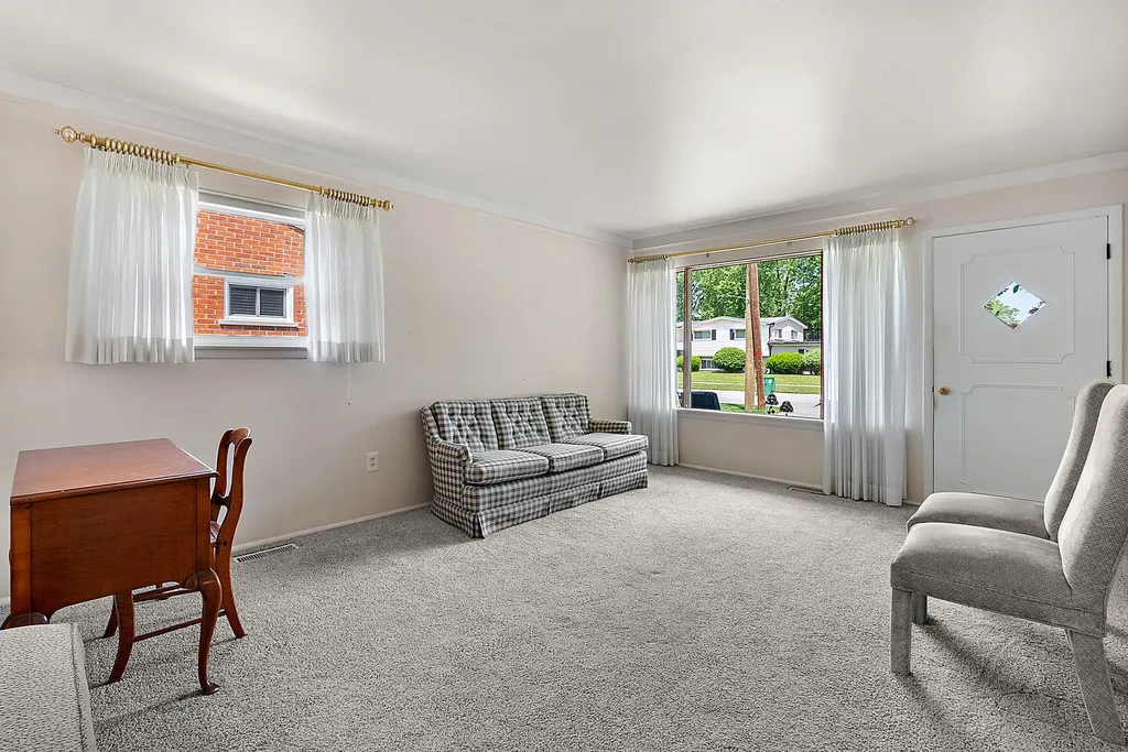 32369 Alvin Street Garden City City MI 48135