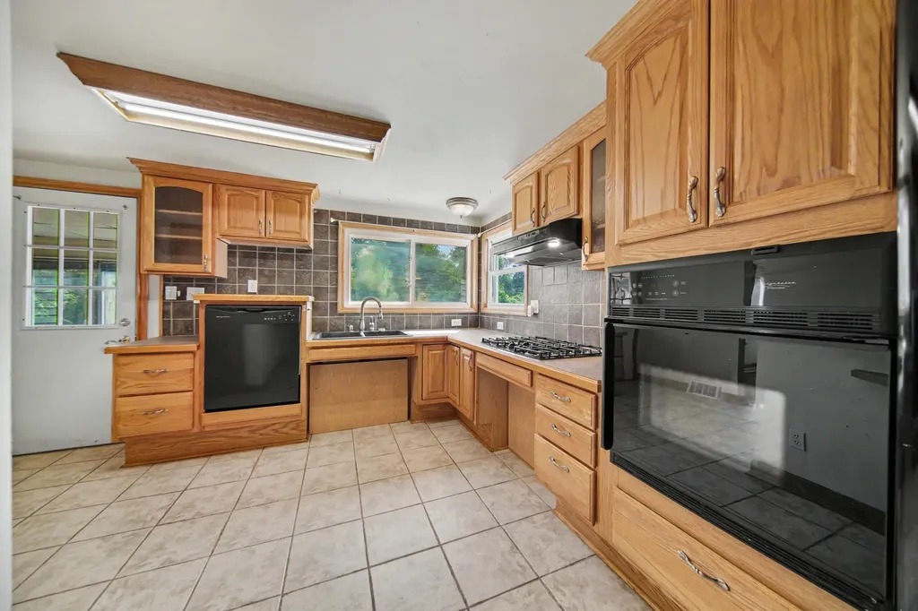 9100 Willis Road Augusta Charter Township MI 48191