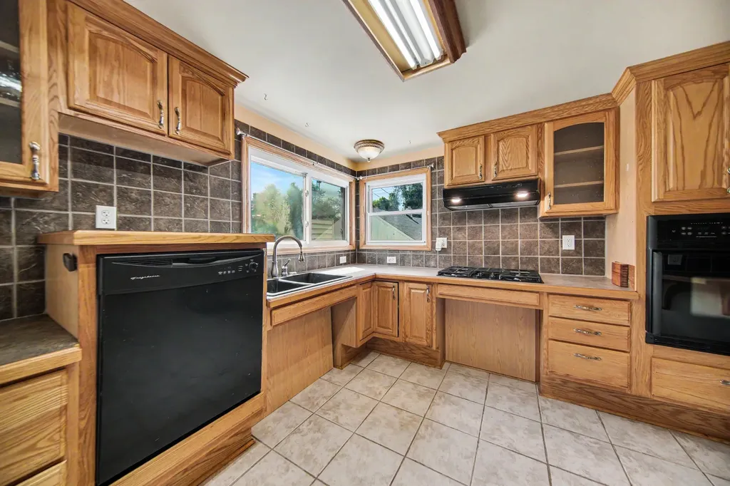 9100 Willis Road Augusta Charter Township MI 48191
