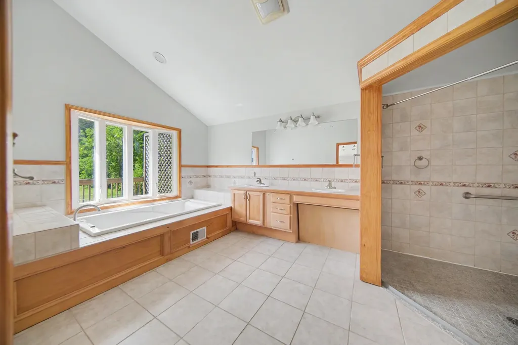 9100 Willis Road Augusta Charter Township MI 48191