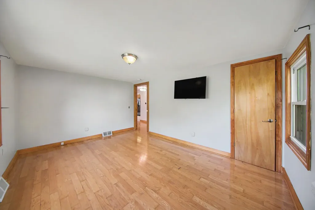 9100 Willis Road Augusta Charter Township MI 48191