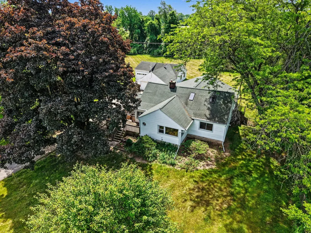 9100 Willis Road Augusta Charter Township MI 48191