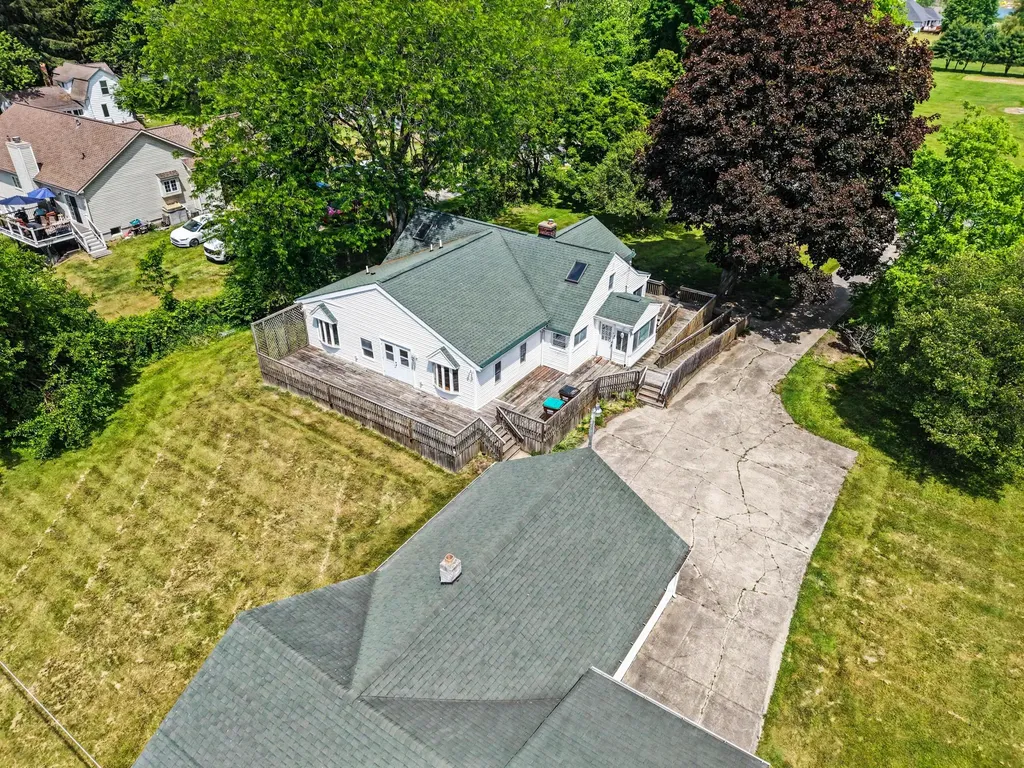 9100 Willis Road Augusta Charter Township MI 48191