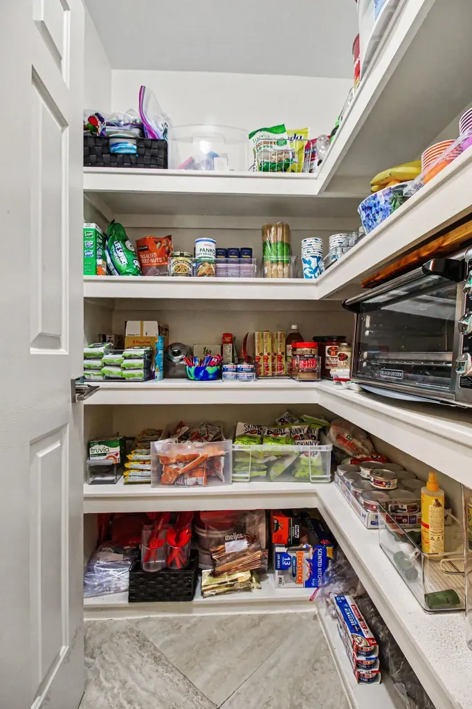 182 Kilkenny Court Scio Township MI 48103