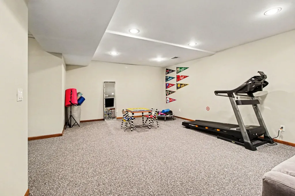 182 Kilkenny Court Scio Township MI 48103