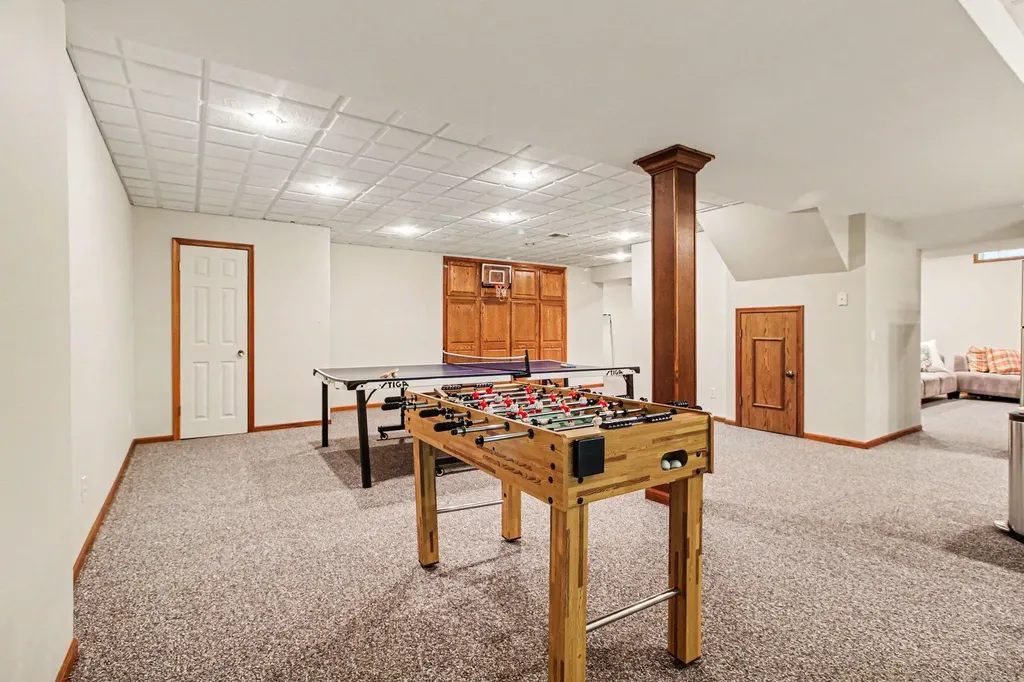 182 Kilkenny Court Scio Township MI 48103