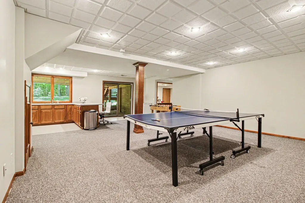 182 Kilkenny Court Scio Township MI 48103