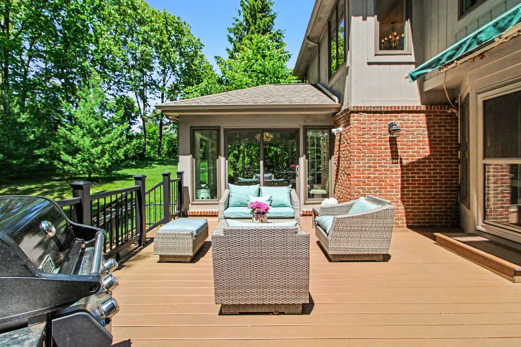 182 Kilkenny Court Scio Township MI 48103