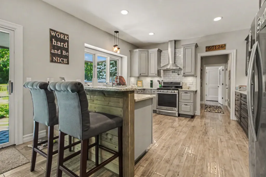 5875 Pinecrest Estates Drive Salem Township MI 48105