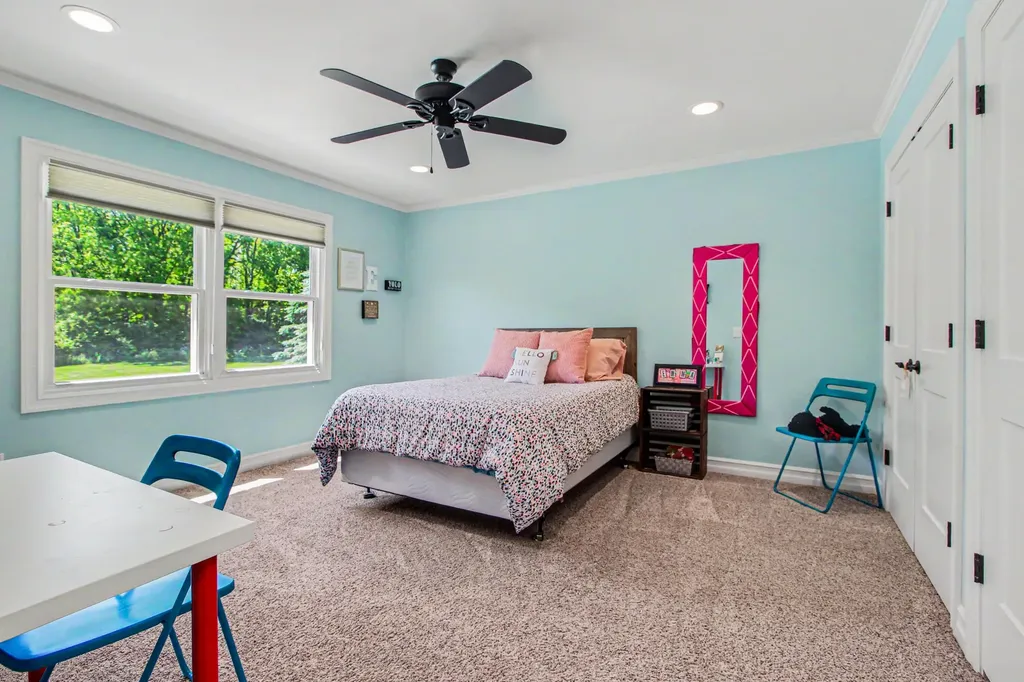 5875 Pinecrest Estates Drive Salem Township MI 48105