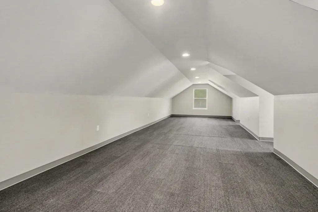 5875 Pinecrest Estates Drive Salem Township MI 48105