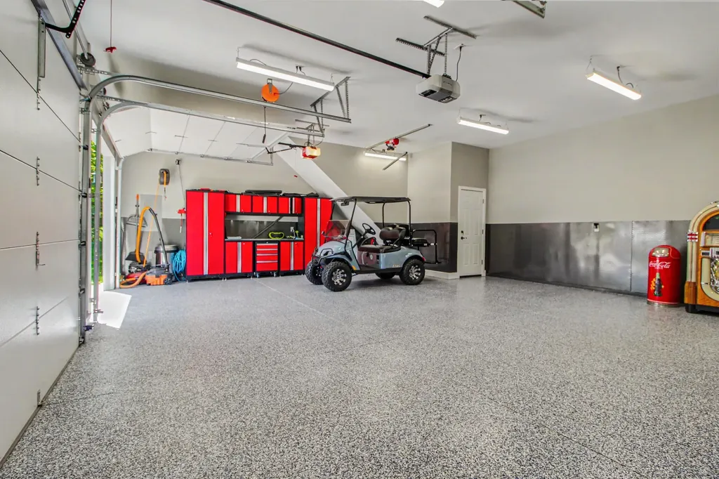 5875 Pinecrest Estates Drive Salem Township MI 48105