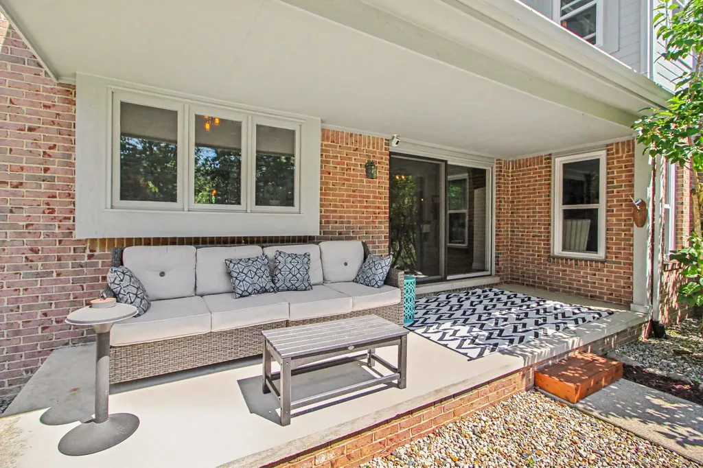 5875 Pinecrest Estates Drive Salem Township MI 48105