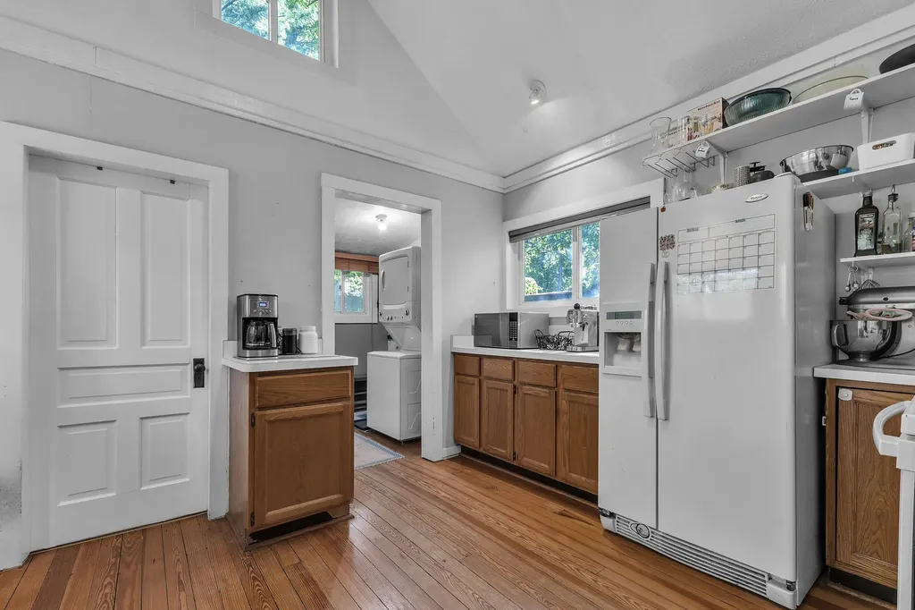 6330 Oakdale Drive Green Oak Township MI 48116