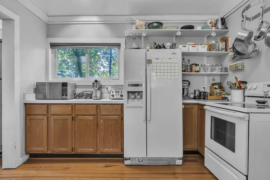 6330 Oakdale Drive Green Oak Township MI 48116