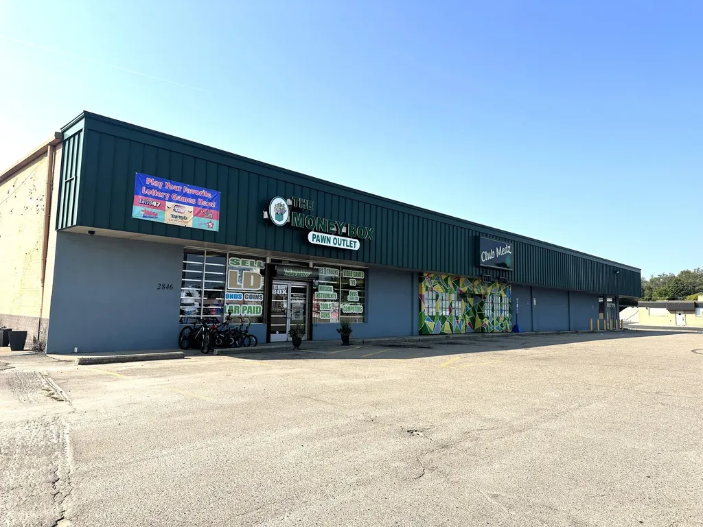 2838 E Court Street Flint Charter Township MI 48506