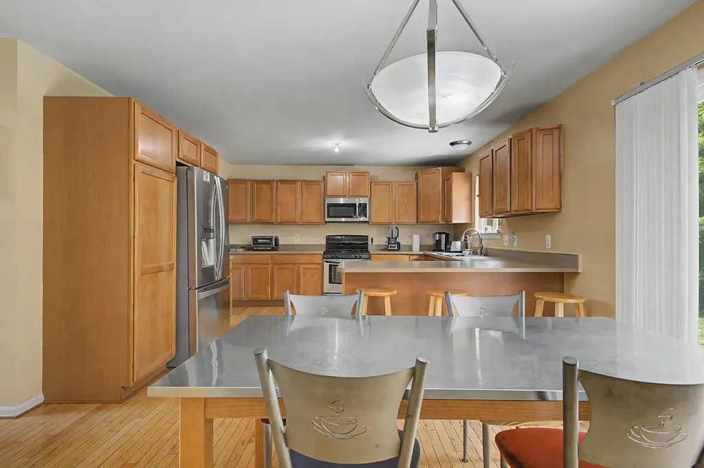 24224 Konarska Drive Brownstown Charter Township MI 48134