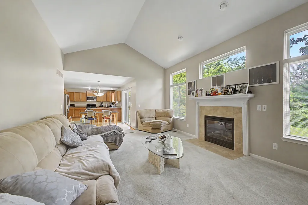 24224 Konarska Drive Brownstown Charter Township MI 48134