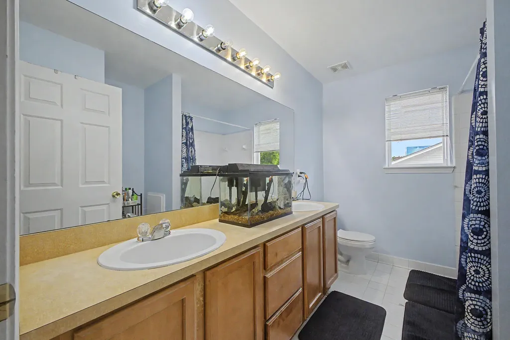 24224 Konarska Drive Brownstown Charter Township MI 48134