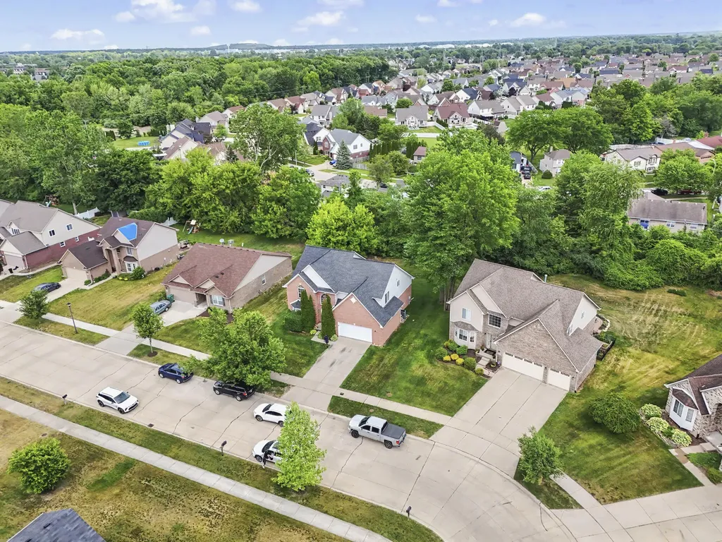 24224 Konarska Drive Brownstown Charter Township MI 48134