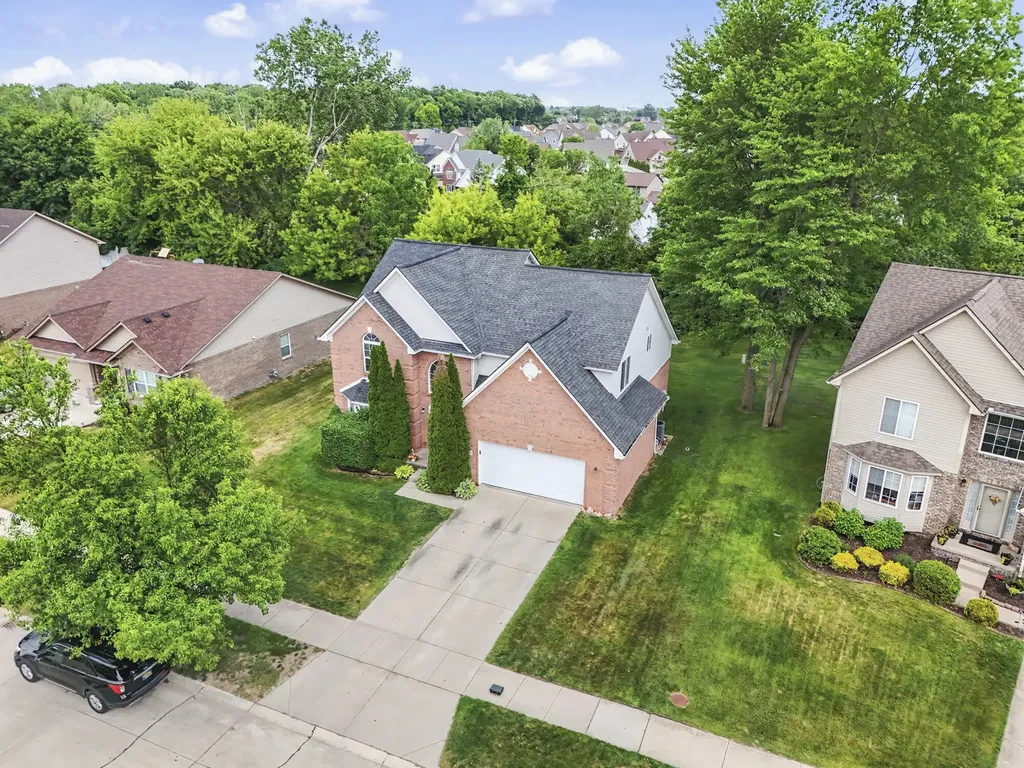 24224 Konarska Drive Brownstown Charter Township MI 48134