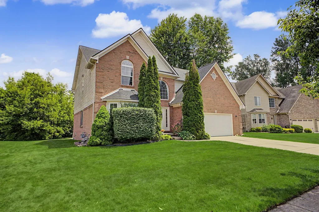 24224 Konarska Drive Brownstown Charter Township MI 48134
