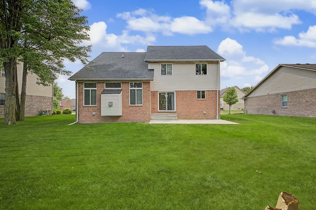24224 Konarska Drive Brownstown Charter Township MI 48134