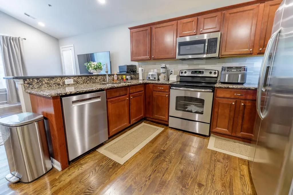 11355 N Woods Drive Shelby Charter Township MI 48317