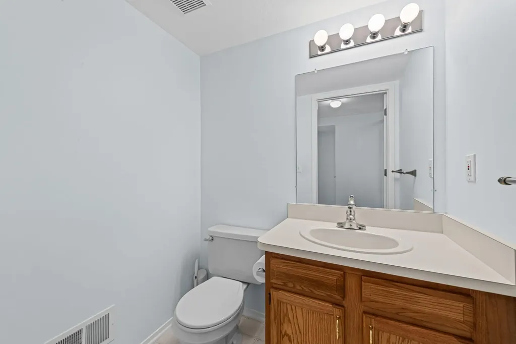 6640 Deerhurst Drive Westland City MI 48185