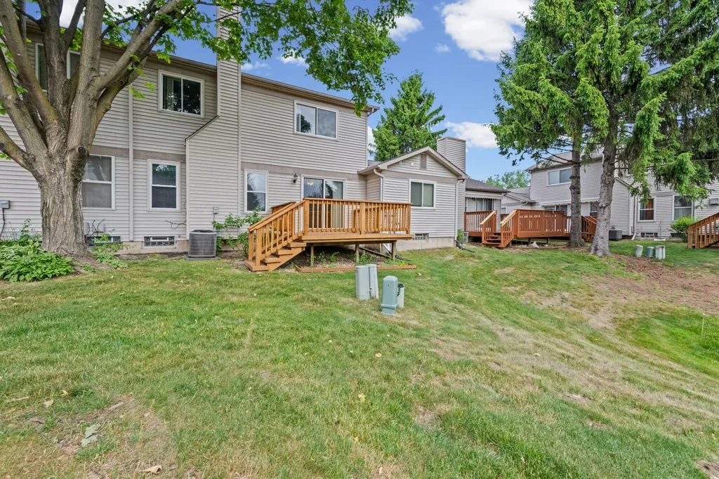 6640 Deerhurst Drive Westland City MI 48185