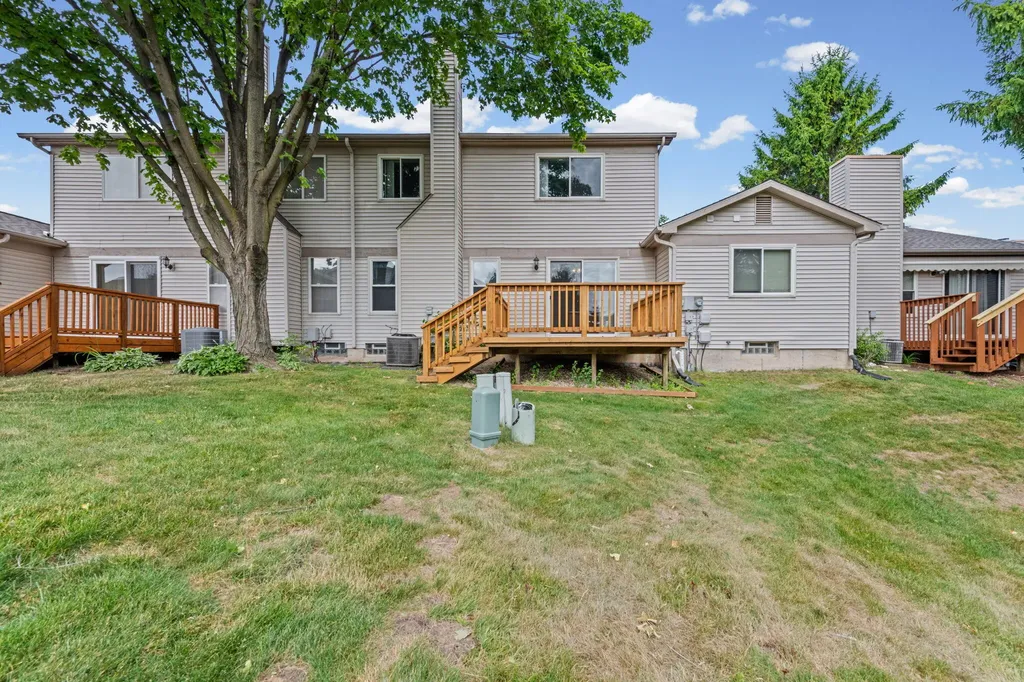 6640 Deerhurst Drive Westland City MI 48185